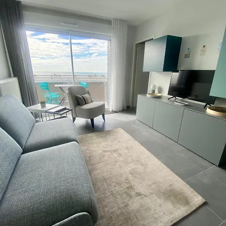 Апартаменты De Standing Vue *